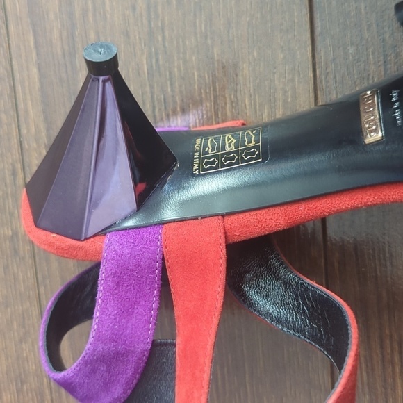 HP. Gucci Colour Blocked Sandals - Picture 8 of 12
